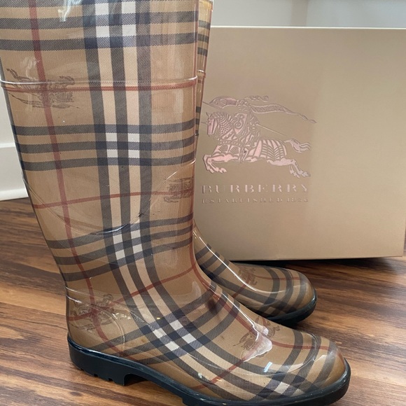 Burberry Shoes - Burberry Haymarket Rainboot